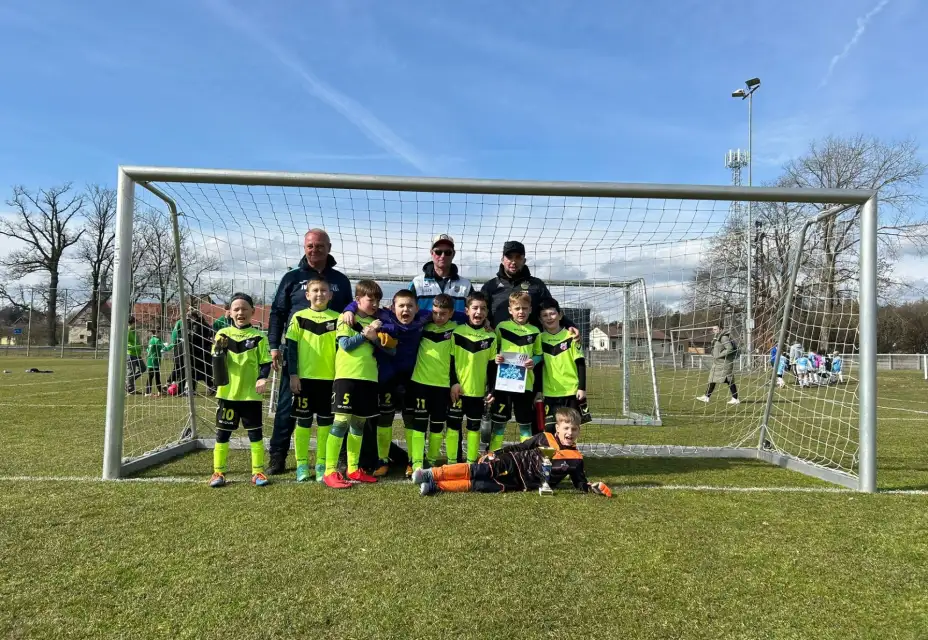 Mladší přípravka na turnaji ve Skalné